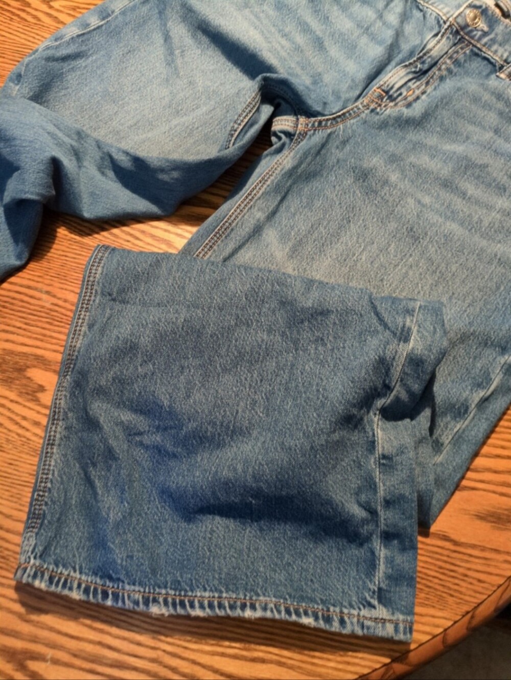 American eagle low rise ultra wide leg jeans - Picture 2 of 6